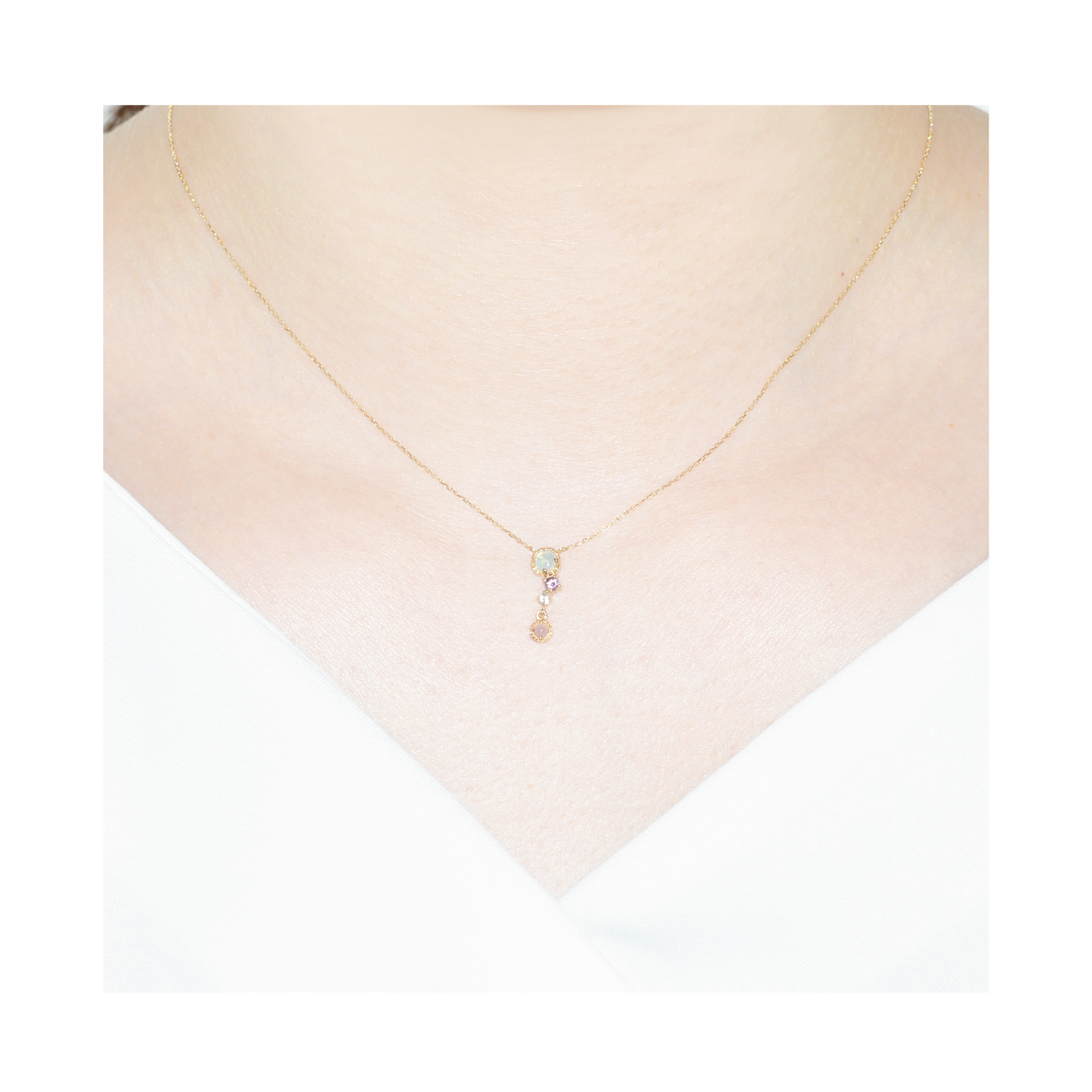 K10YGマルチネックレス 装着画像