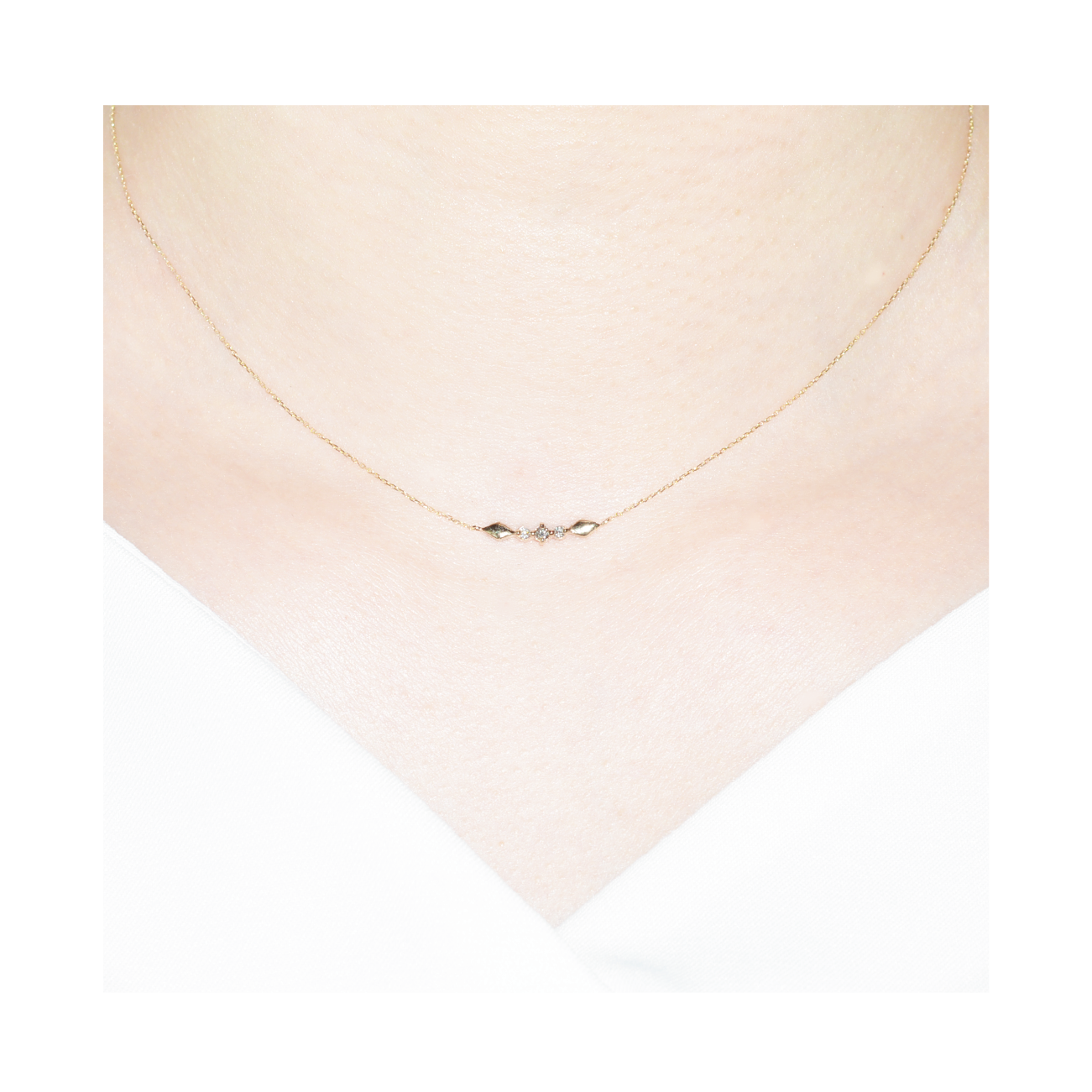 K10YGダイヤネックレス 装着画像