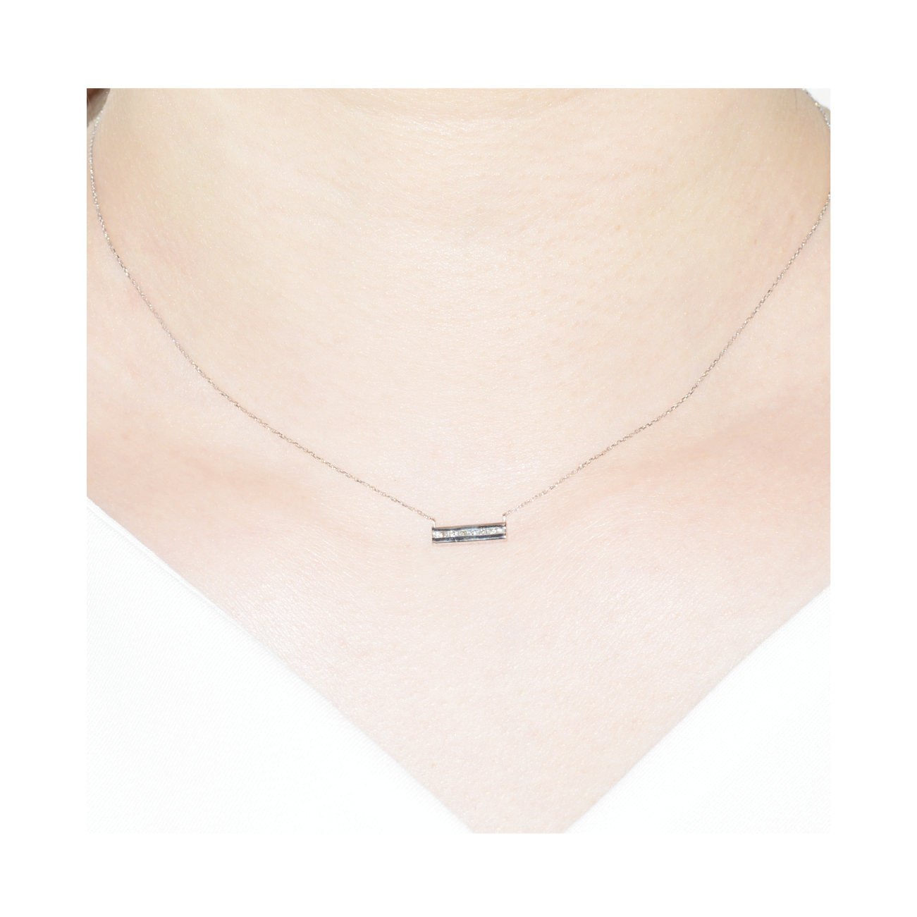 K10WGダイヤネックレス 装着画像