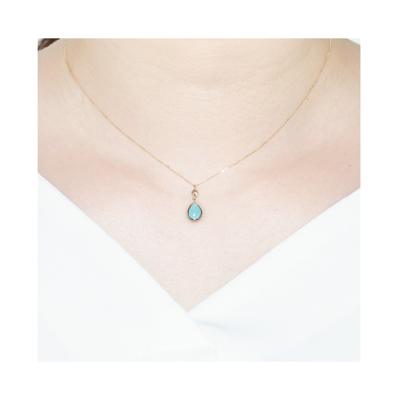 K10YGターコイズネックレス 装着画像